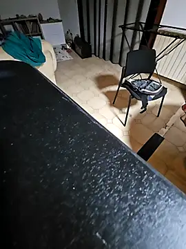 Snapshot of Stingles chatting on March 5, 2026, 11:12 pm Stingles online show from March 5, 2026, 11:12 pm