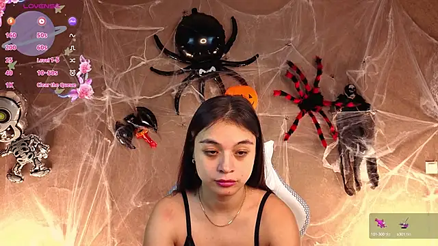 Snapshot of Leila_Hefner chatting on October 16, 2025, 2:23 am Leila Hefner online show from October 16, 2025, 2:23 am