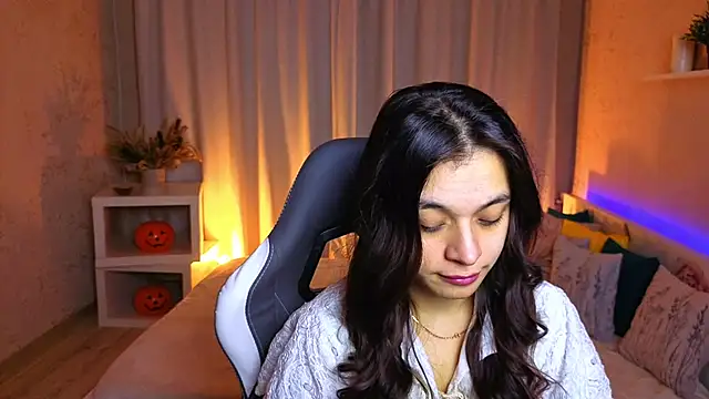 Snapshot of Leila_Hefner chatting on November 15, 2025, 2:53 am Leila Hefner online show from November 15, 2025, 2:53 am