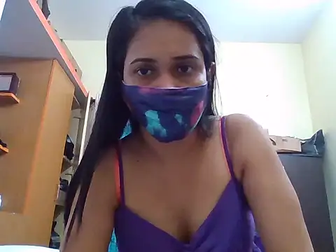 Snapshot of Curvyqueenz chatting on November 6, 2025, 4:52 pm Curvyqueenz online show from November 6, 2025, 4:52 pm