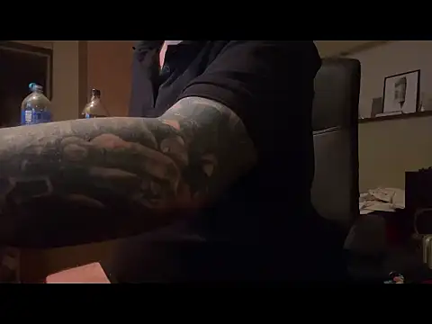 JeffryBoy36 online show from May 27, 2026, 11:46 pm