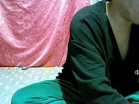 Snapshot of alhex_gay26 chatting on December 14, 2025, 1:27 pm alhex gay26 online show from December 14, 2025, 1:27 pm