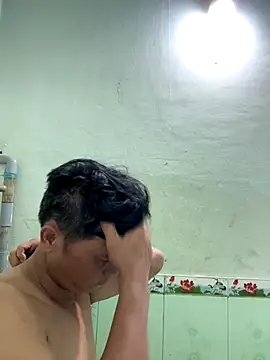 Snapshot of hotboy2x chatting on October 21, 2025, 9:15 pm hotboy2x online show from October 21, 2025, 9:15 pm