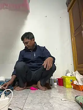 Snapshot of hotboy2x chatting on November 20, 2025, 12:05 pm hotboy2x online show from November 20, 2025, 12:05 pm