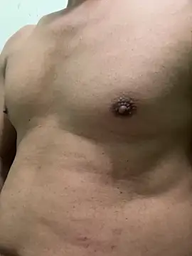 Snapshot of hotboy2x chatting on December 3, 2025, 9:57 pm hotboy2x online show from December 3, 2025, 9:57 pm