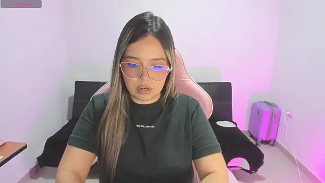 Alana Banana  online show from November 25, 2025, 9:59 pm