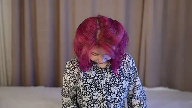 Snapshot of Stella_Vanila chatting on October 21, 2025, 1:50 am Stella Vanila online show from October 21, 2025, 1:50 am