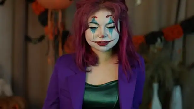 Snapshot of Stella_Vanila chatting on October 31, 2025, 11:17 pm Stella Vanila online show from October 31, 2025, 11:17 pm