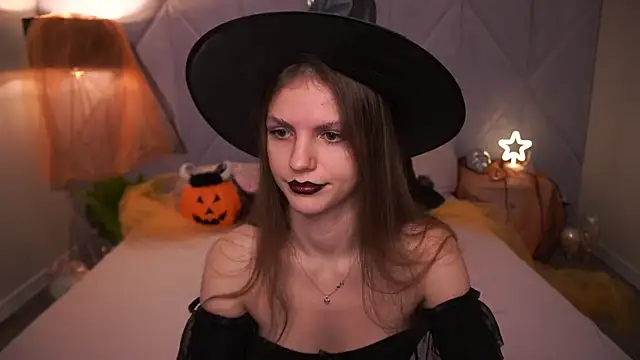 PussyOnLuck online show from October 31, 2025, 7:09 am