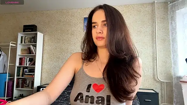 Quiet luxury online show from December 16, 2025, 9:03 am