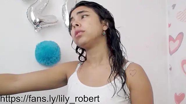 Snapshot of lily_robertss_ chatting on September 13, 2025, 3:12 pm lily robertss online show from September 13, 2025, 3:12 pm