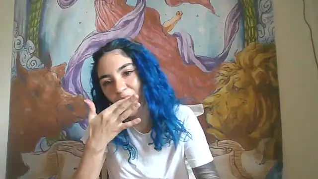 Snapshot of peetitefairy chatting on March 6, 2026, 6:15 pm peetitefairy online show from March 6, 2026, 6:15 pm