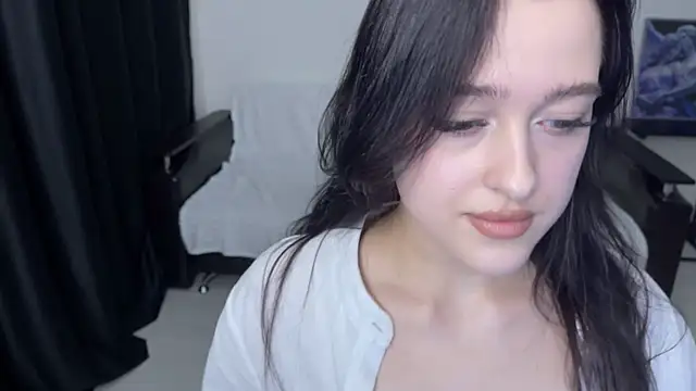 Sunshine J online show from October 2, 2025, 4:36 pm