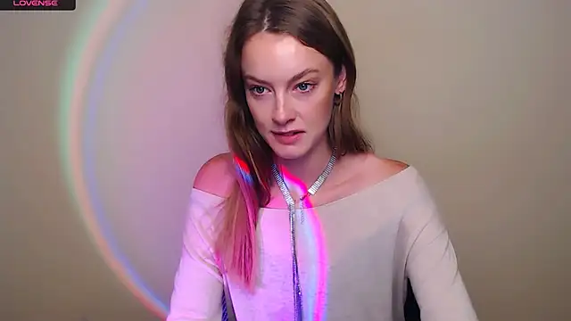 Snapshot of RoxySami_ chatting on October 6, 2025, 8:01 am RoxySami online show from October 6, 2025, 8:01 am
