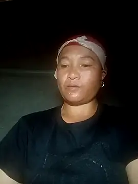 Love-Mama33 online show from September 20, 2025, 7:42 am