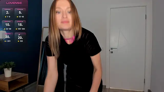 EvelynPoole online show from September 13, 2025, 1:27 am