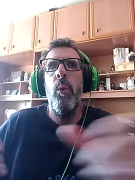 gigolobcn online show from May 24, 2026, 1:05 pm