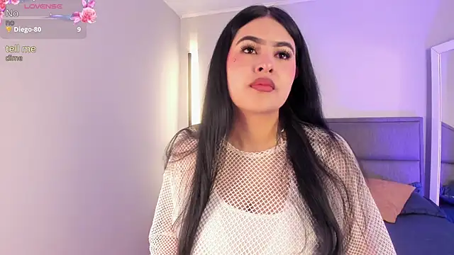 Emma  clark  online show from September 10, 2025, 12:38 pm