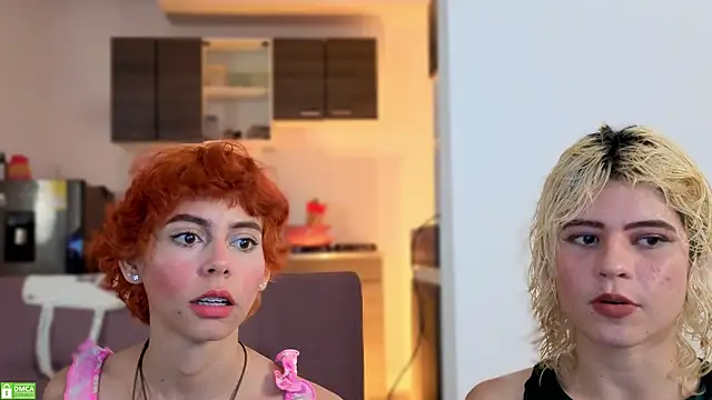 Snapshot of colette_e chatting on December 23, 2025, 2:20 am colette e online show from December 23, 2025, 2:20 am