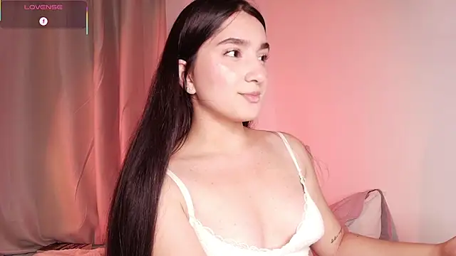 Snapshot of dulceangel__ chatting on October 4, 2025, 11:47 pm dulceangel online show from October 4, 2025, 11:47 pm