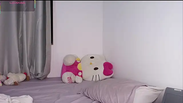 Snapshot of dulceangel__ chatting on November 5, 2025, 4:01 am dulceangel online show from November 5, 2025, 4:01 am