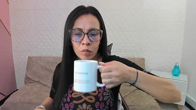 Snapshot of Eva_mermaid chatting on October 27, 2025, 2:21 pm Eva mermaid online show from October 27, 2025, 2:21 pm