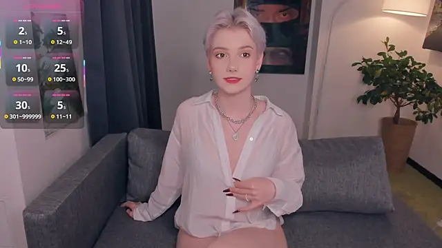 Snapshot of OdelynaAsp chatting on October 5, 2025, 12:14 pm OdelynaAsp online show from October 5, 2025, 12:14 pm