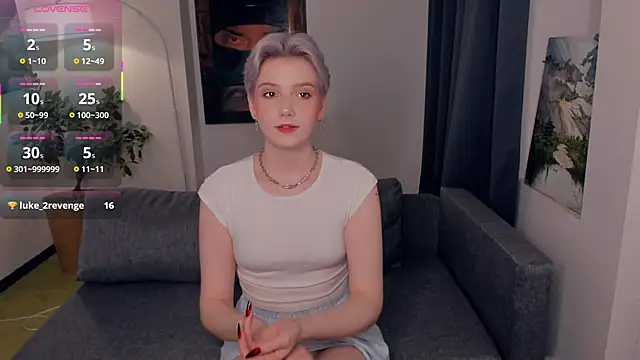 Snapshot of OdelynaAsp chatting on October 12, 2025, 11:31 am OdelynaAsp online show from October 12, 2025, 11:31 am