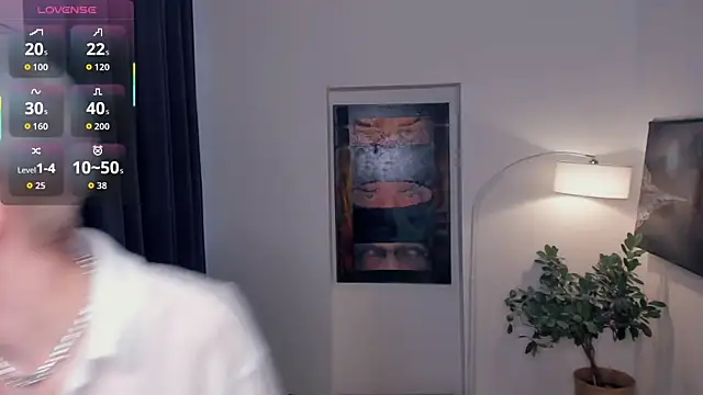 Snapshot of OdelynaAsp chatting on October 19, 2025, 11:44 am OdelynaAsp online show from October 19, 2025, 11:44 am