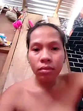 Snapshot of HotNaughtyGirl23 chatting on February 6, 2026, 2:38 am HotNaughtyGirl23 online show from February 6, 2026, 2:38 am