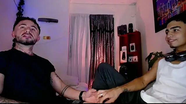 Snapshot of Edwardjonnes chatting on February 7, 2026, 2:04 am Edwardjonnes online show from February 7, 2026, 2:04 am