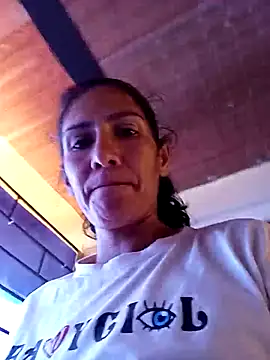 Snapshot of gattycahot chatting on December 17, 2025, 3:07 pm gattycahot online show from December 17, 2025, 3:07 pm