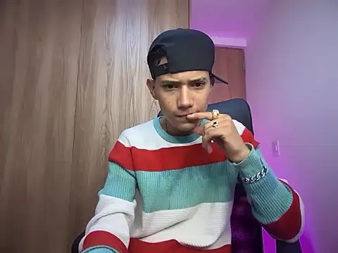 Snapshot of Toy_boy777 chatting on March 2, 2026, 5:30 am Toy boy777 online show from March 2, 2026, 5:30 am