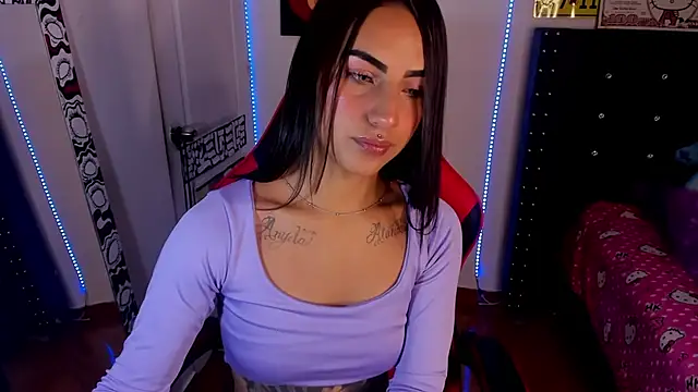 Snapshot of Samanthademonx20_ chatting on February 25, 2026, 2:21 am Samanthademonx20 online show from February 25, 2026, 2:21 am