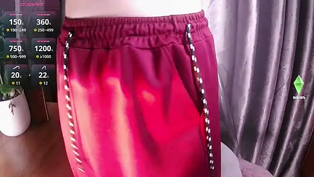 Mai aug online show from September 28, 2025, 2:44 pm