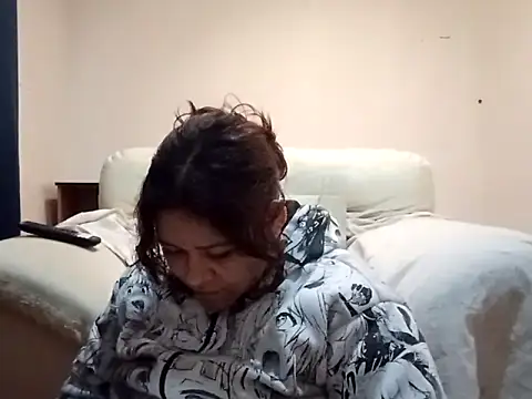 Snapshot of Kitty_WetXxX chatting on February 1, 2026, 1:48 am Kitty WetXxX online show from February 1, 2026, 1:48 am