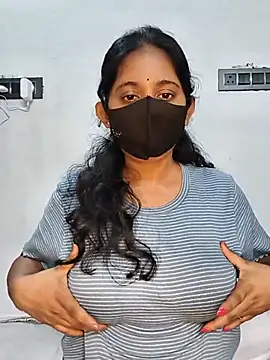 Snapshot of Your-Vedika chatting on October 12, 2025, 7:46 pm Your-Vedika online show from October 12, 2025, 7:46 pm