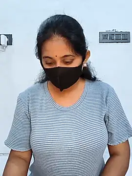 Snapshot of Your-Vedika chatting on October 26, 2025, 5:35 am Your-Vedika online show from October 26, 2025, 5:35 am