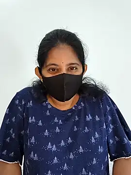 Snapshot of Your-Vedika chatting on November 12, 2025, 6:25 am Your-Vedika online show from November 12, 2025, 6:25 am