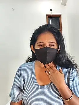 Snapshot of Your-Vedika chatting on November 15, 2025, 7:54 pm Your-Vedika online show from November 15, 2025, 7:54 pm