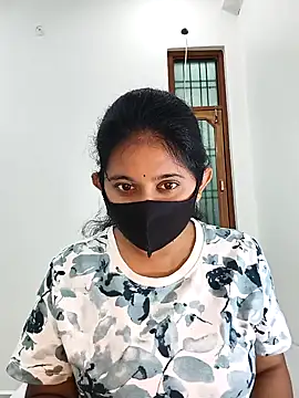 Snapshot of Your-Vedika chatting on November 26, 2025, 8:04 am Your-Vedika online show from November 26, 2025, 8:04 am