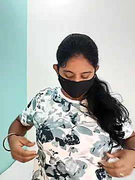 Snapshot of Your-Vedika chatting on December 4, 2025, 7:28 am Your-Vedika online show from December 4, 2025, 7:28 am