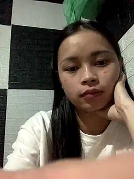 Snapshot of Em-Tho07 chatting on September 13, 2025, 5:07 am Em-Tho07 online show from September 13, 2025, 5:07 am