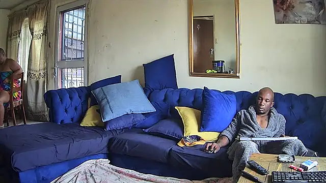 Snapshot of TheeBigPump chatting on December 18, 2025, 8:31 am TheeBigPump online show from December 18, 2025, 8:31 am