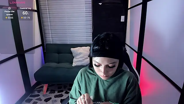 Snapshot of IvonnePrince_ chatting on September 25, 2025, 1:04 pm IvonnePrince online show from September 25, 2025, 1:04 pm