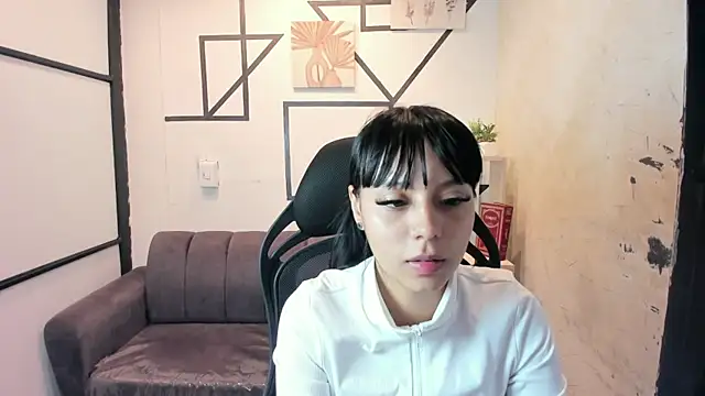 Snapshot of IvonnePrince_ chatting on September 27, 2025, 12:43 pm IvonnePrince online show from September 27, 2025, 12:43 pm