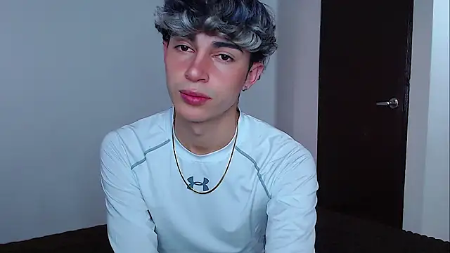 Snapshot of john_vichenso chatting on November 14, 2025, 9:13 pm john vichenso online show from November 14, 2025, 9:13 pm