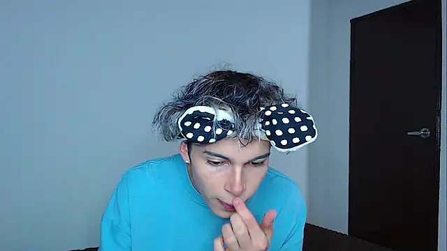 Snapshot of john_vichenso chatting on November 27, 2025, 9:50 pm john vichenso online show from November 27, 2025, 9:50 pm