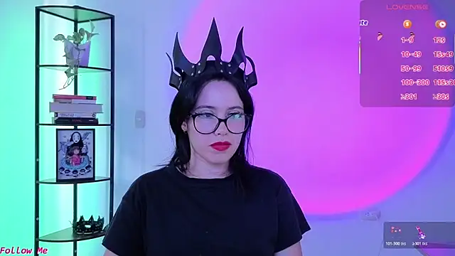 Snapshot of girldom chatting on March 7, 2026, 9:12 pm girldom online show from March 7, 2026, 9:12 pm