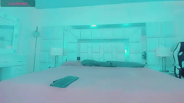 Snapshot of Britany_montiel chatting on January 10, 2026, 7:15 pm Britany montiel online show from January 10, 2026, 7:15 pm